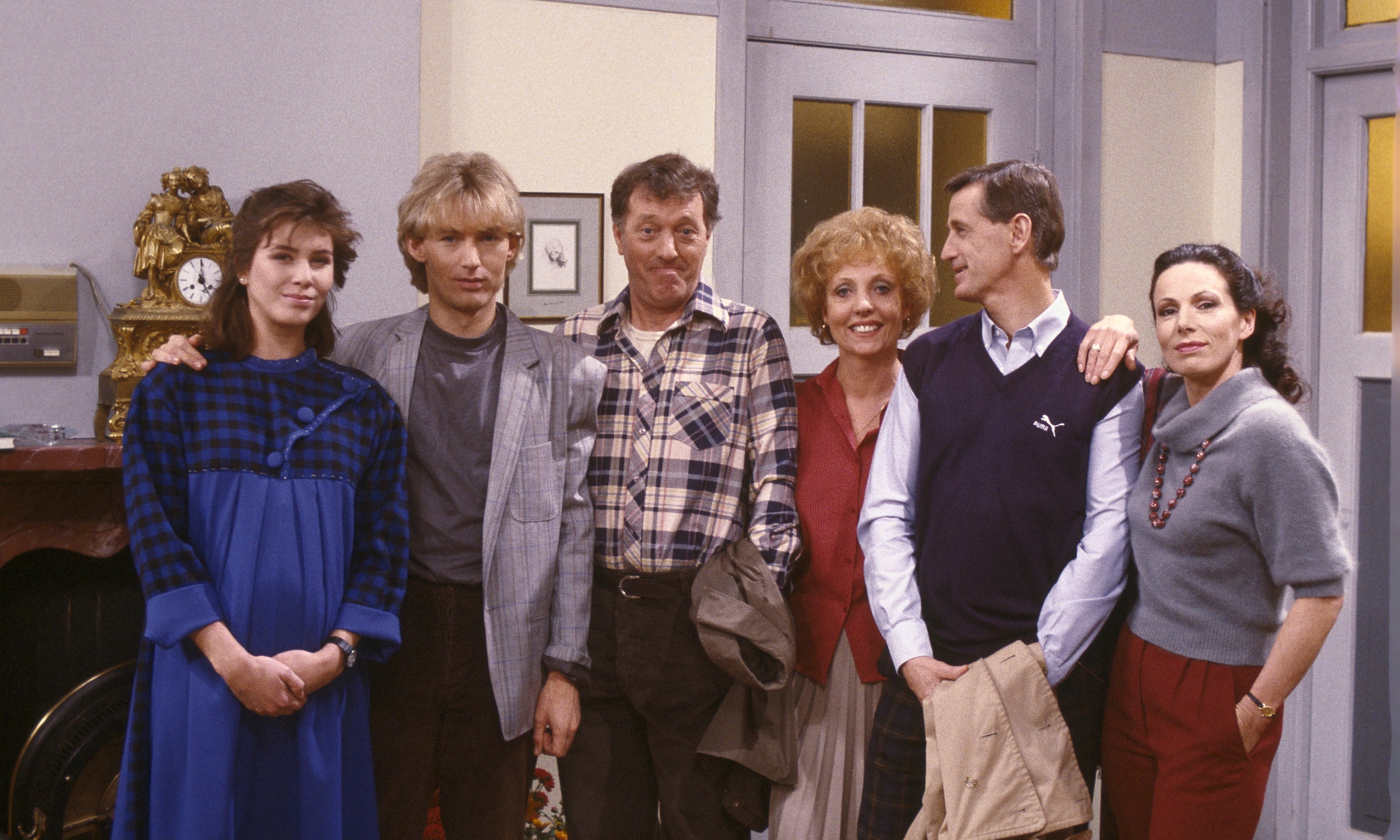 Unieke beelden: cast van 'Zeg 'ns Aaa' na 25 jaar samen voor reünie |  Libelle