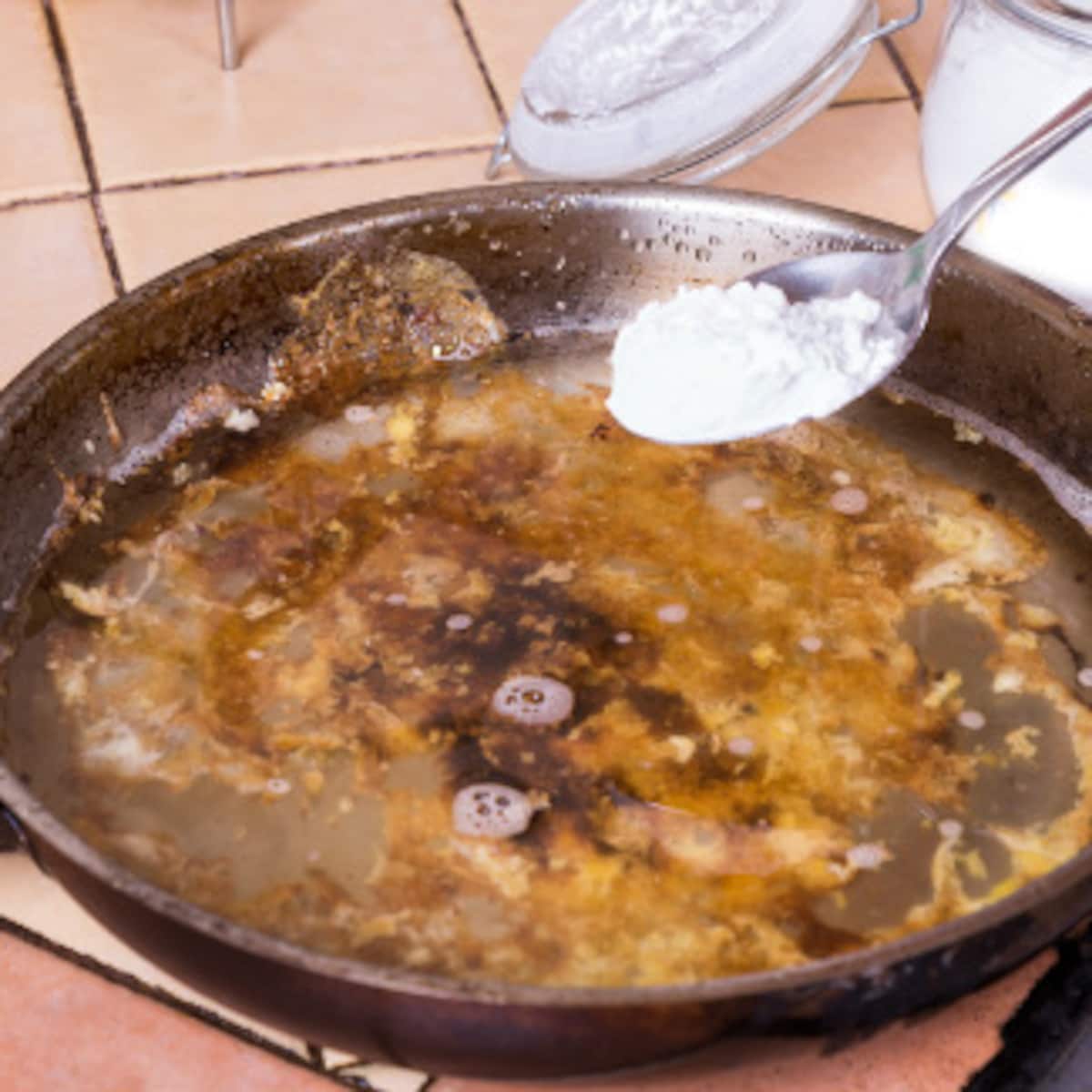 pan aangebrand baking soda