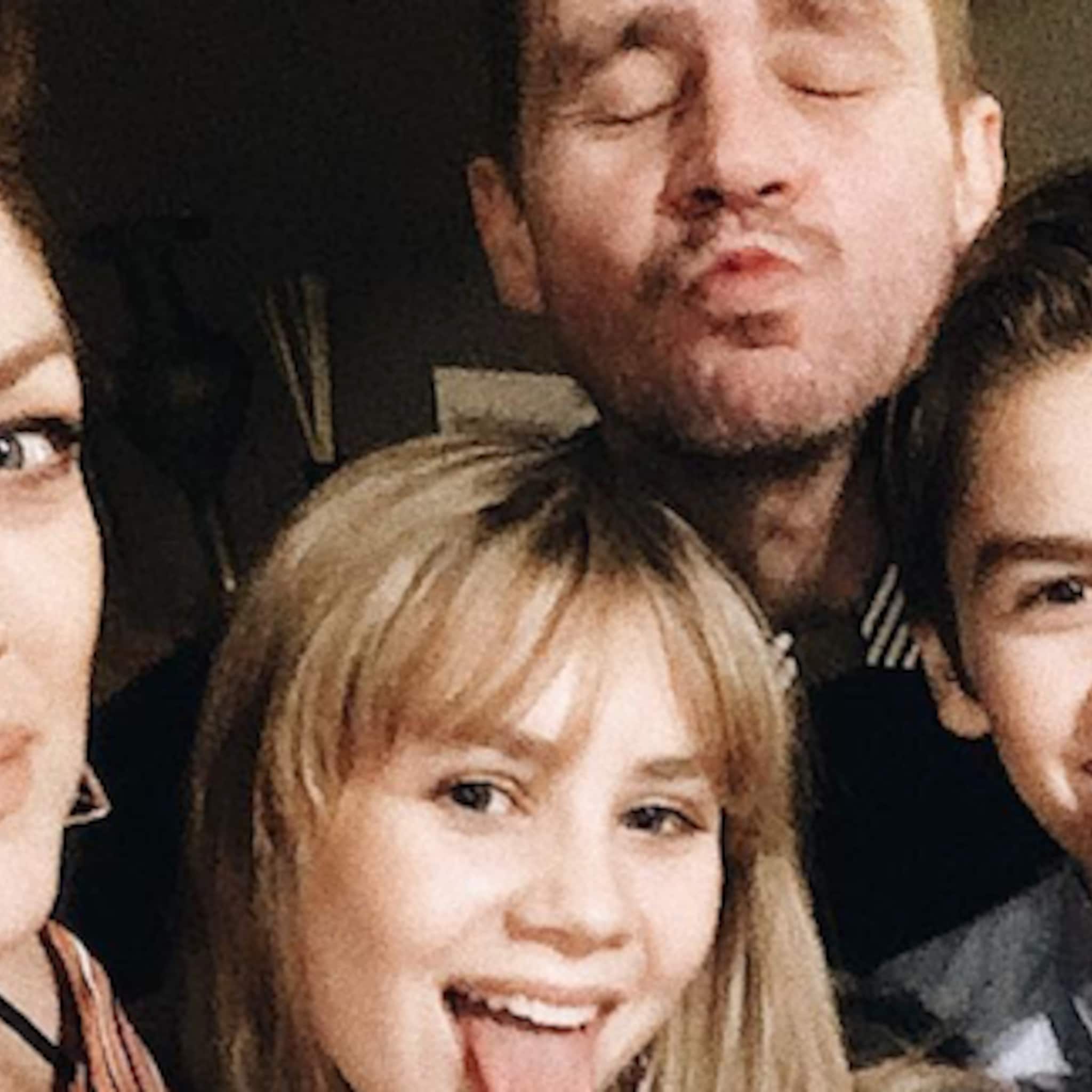 Shania lijkt op deze foto sprekend haar moeder Kelly Pfaff - Libelle.nl
