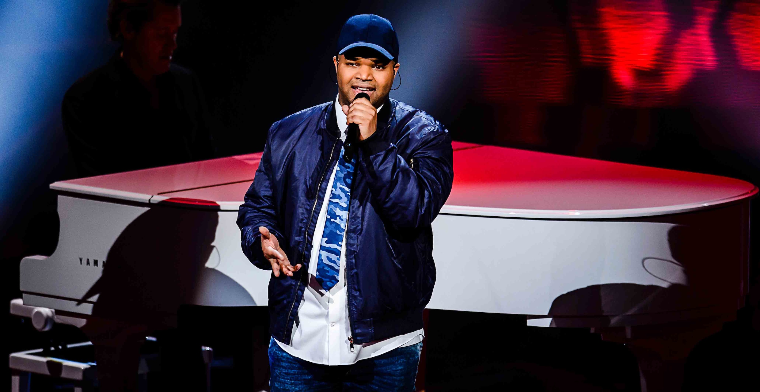 Dít is de echte naam van rapper Brace | Libelle