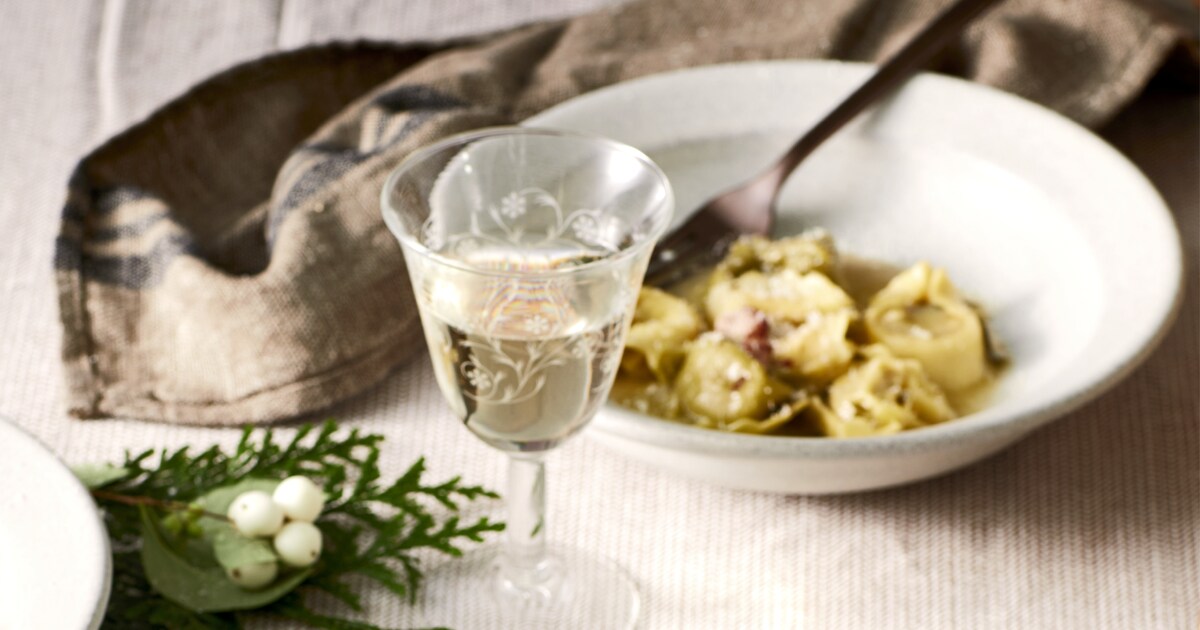 Hoofdgerecht kerst: tortelloni formaggio e speck in romige kaassaus ...