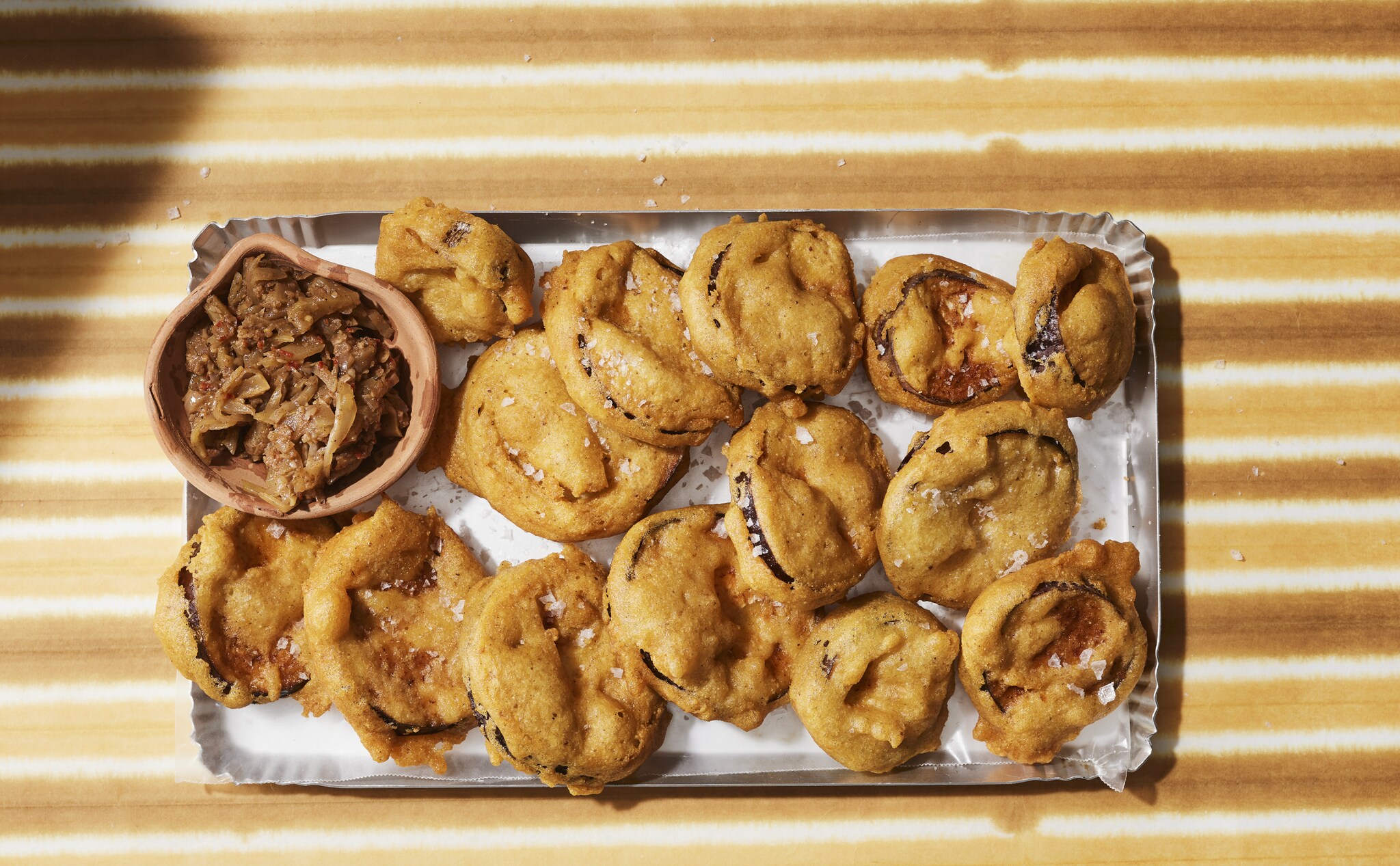 Surinaams recept: Kruidige bhatwa’s van aubergine
