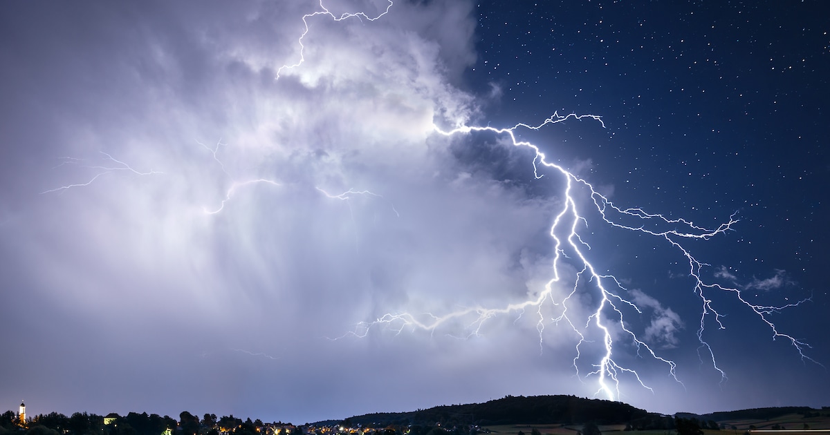 Waarom je beter niet kunt douchen (en nog 3 andere dingen) bij onweer Libelle