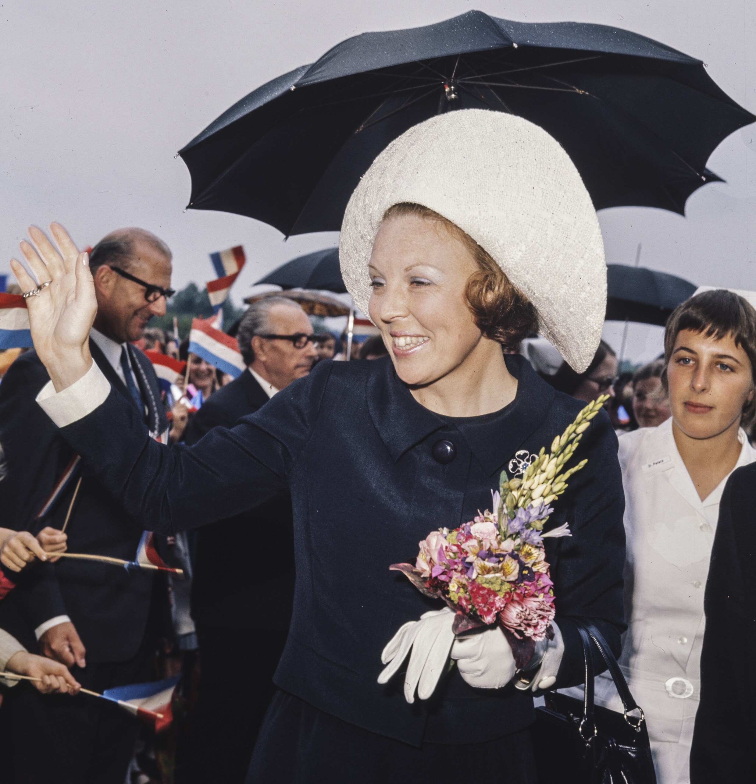 Koninklijke kiekjes: 50 jaar hoedjes van prinses Beatrix | Libelle