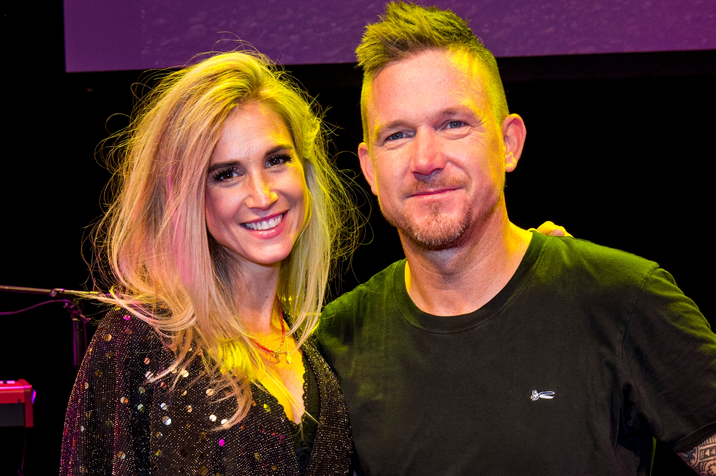 Johnny De Mol Keert Terug Als Presentator ‘hlf8 “turbulent Jaar Voor