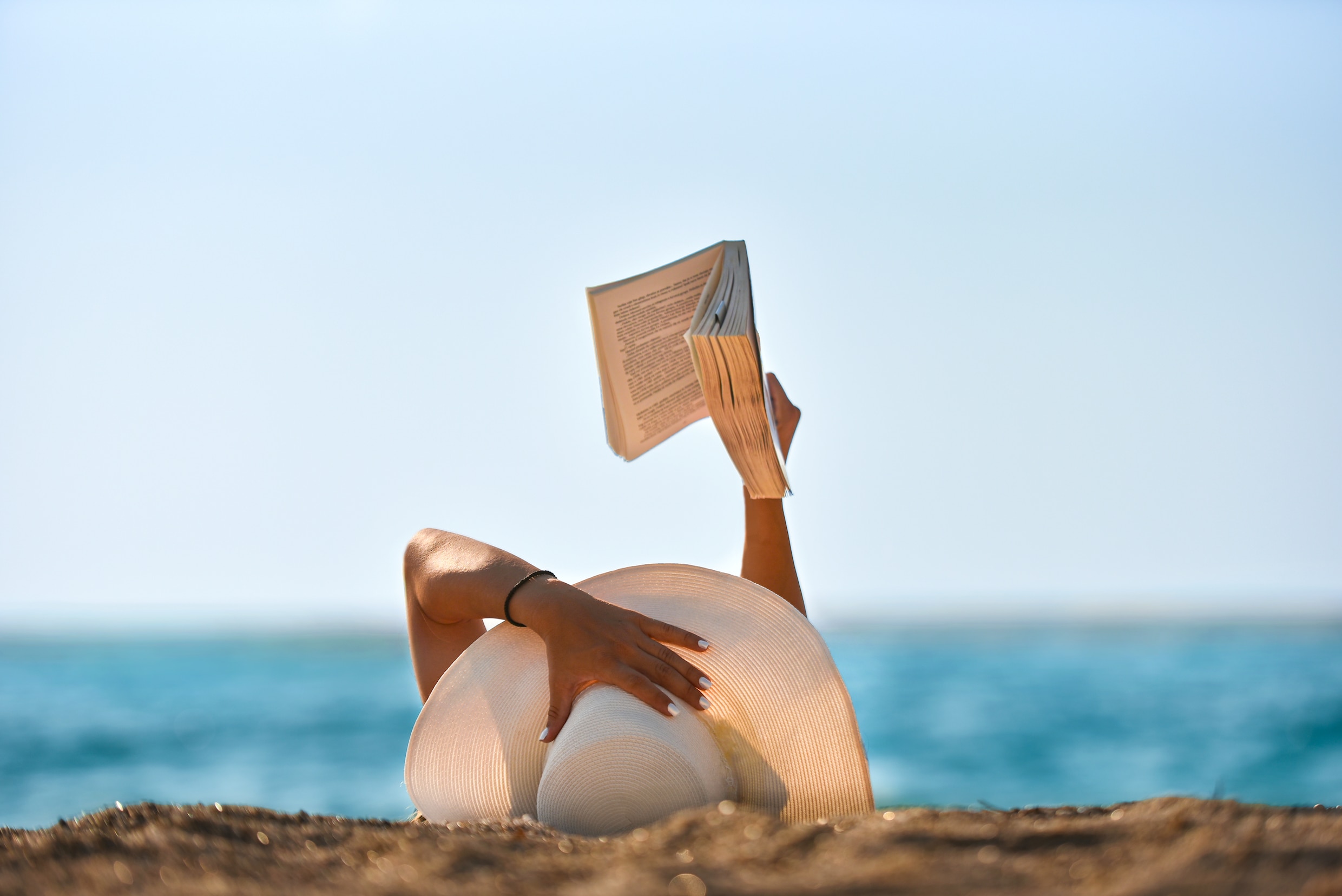 De beste boeken die je tijdens één dagje strand uit leest | Libelle