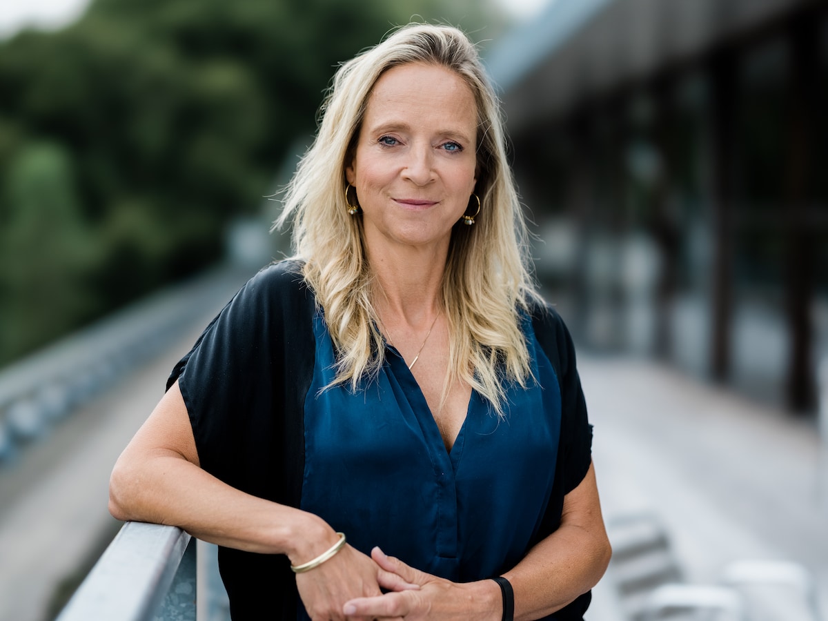 Kleding floortje dessing einde van de wereld sale
