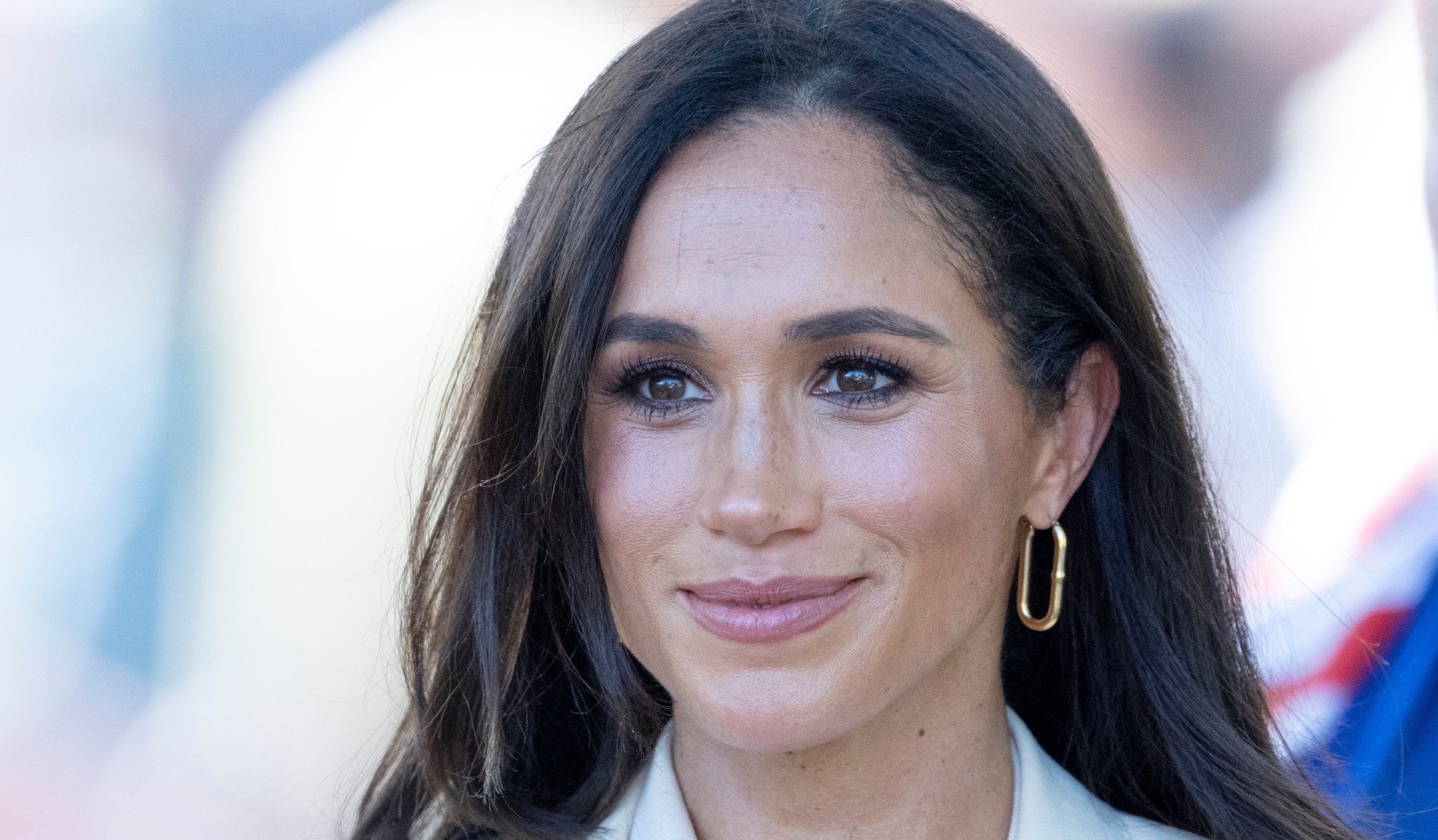 Nieuwe Baan Meghan Markle Als Stagiaire In Video Voor Koffiemerk Libelle 7235