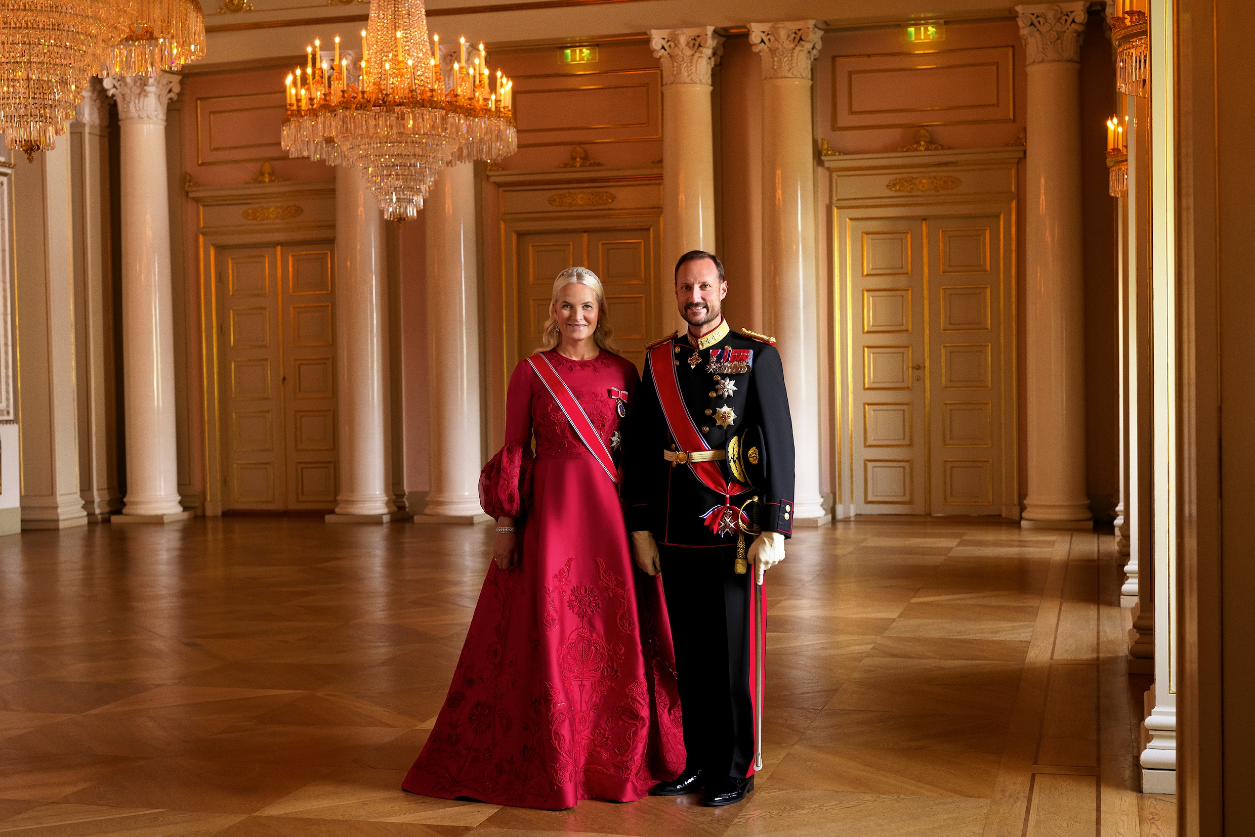 Ontspoorde Zoon Marius Brengt Prinses Mette-Marit In Een Lastige ...