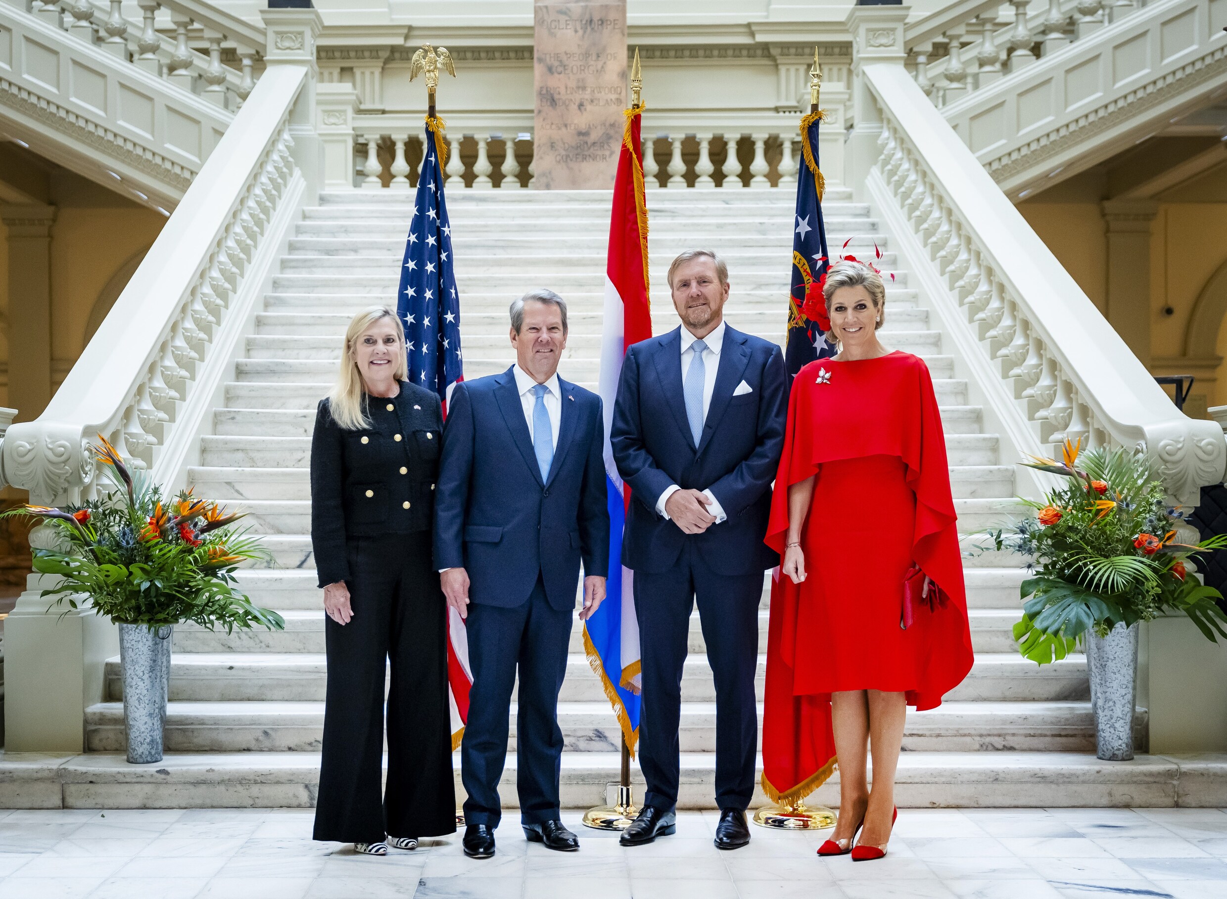 Koningin Maxima gaat voor vurig rood in Atlanta Georgia Libelle