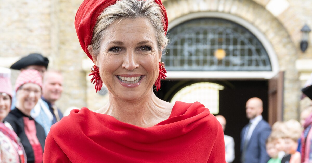 Máxima: ‘lady in red’ in kleurrijk Hindeloopen