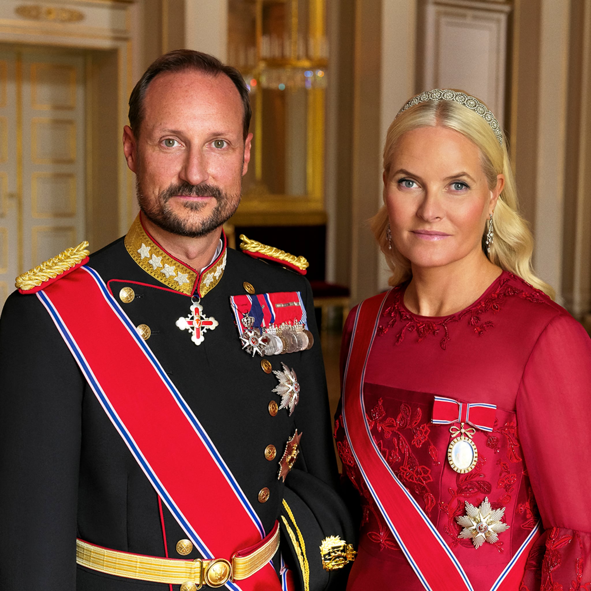 d-t-is-de-pijnlijke-reden-dat-noorse-kroonprinses-mette-marit-op-de