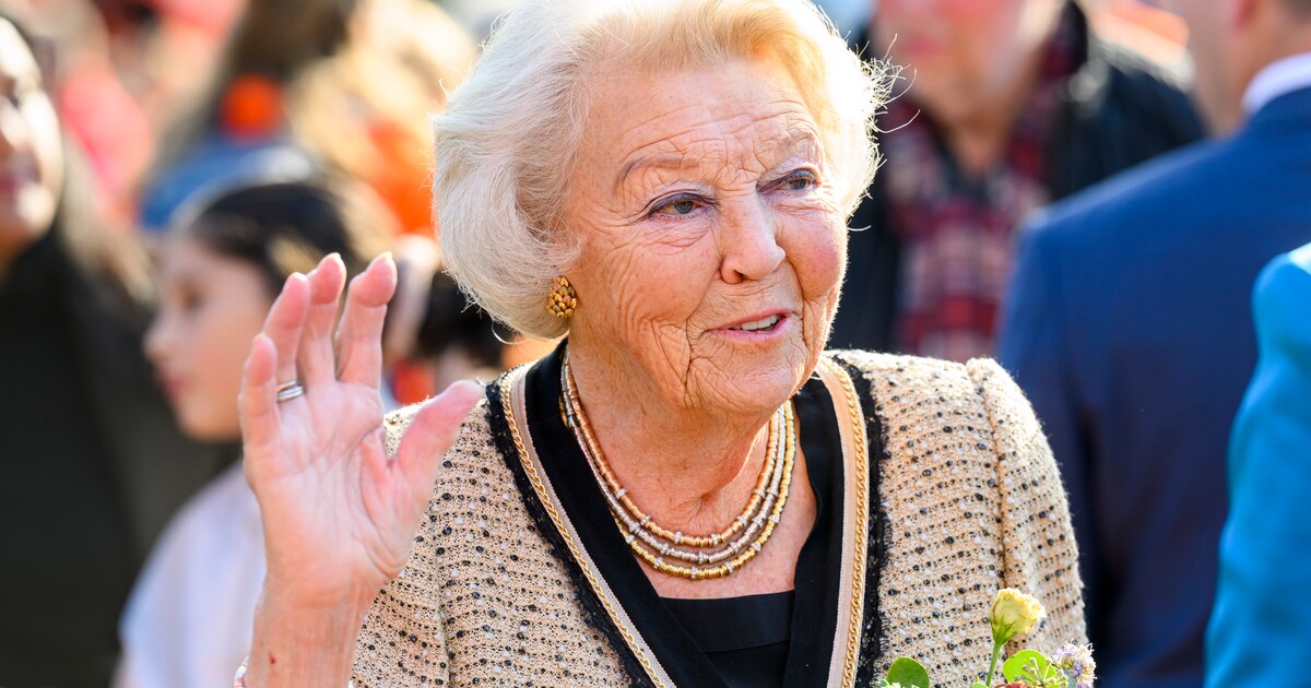 Prinses Beatrix is weer even terug op Paleis Soestdijk