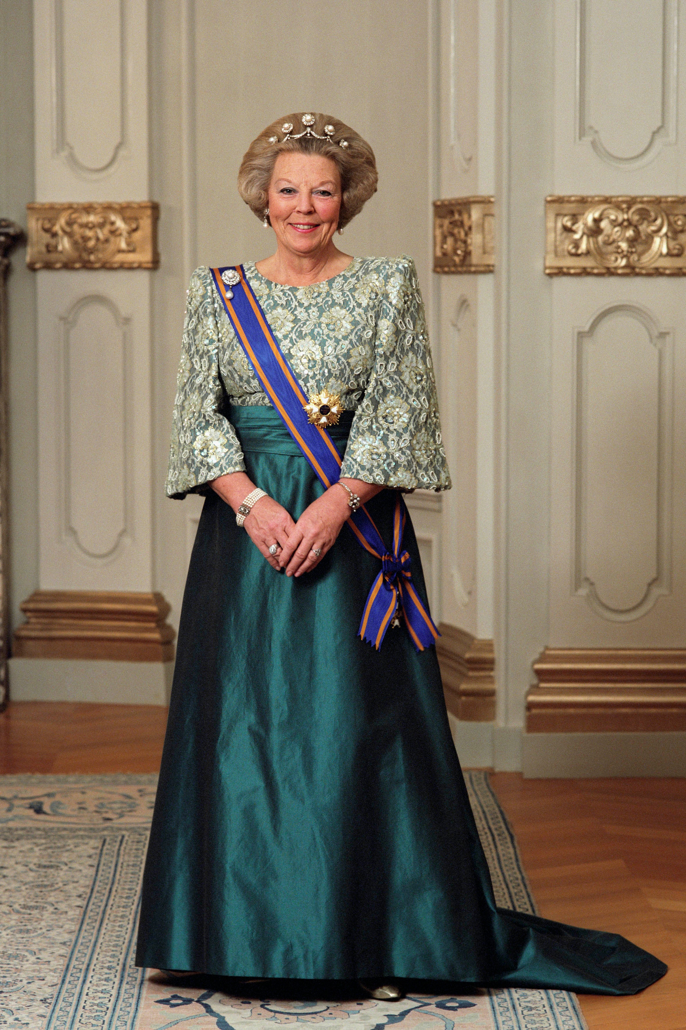 Dit zijn de mooiste galamomentjes van prinses Beatrix | Libelle