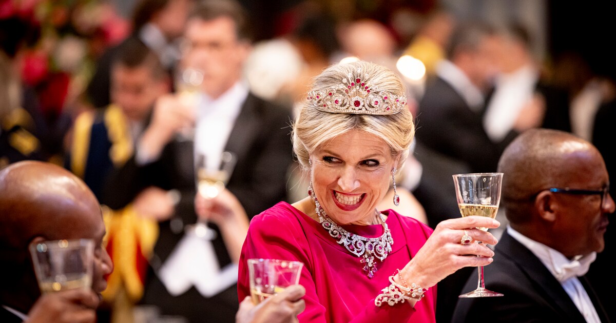 Aha, dus dít doet koningin Máxima als ze na een ongelukje met scherven zit