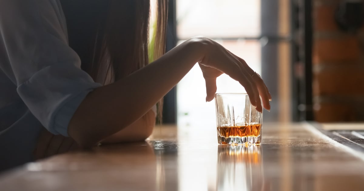 Mariëtta (43) heeft geen kinderen, partner of koophuis: “In de ogen van anderen heb ik niks bereikt”