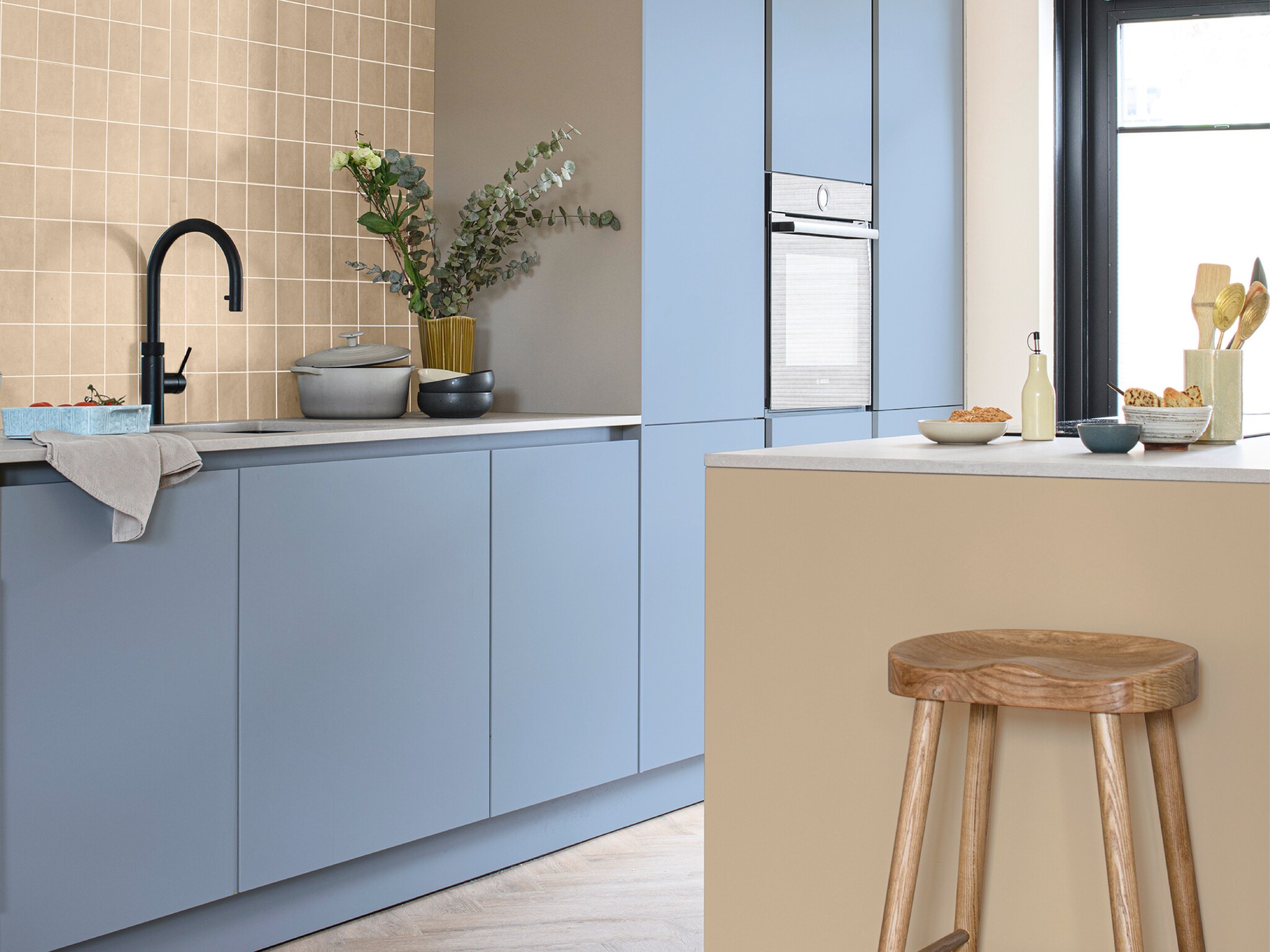 Voor een prikkie: zó geef je je keuken zelf een supermakkelijke make-over