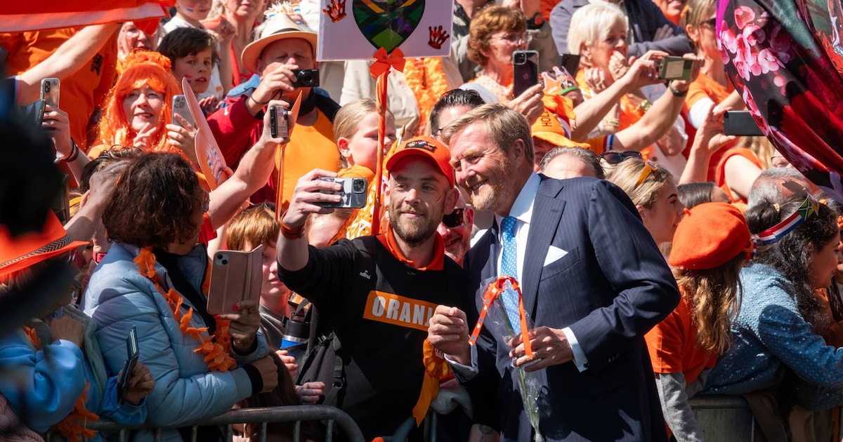Fierljeppen en dumkes kraken: dít doen de Van Oranjes op Koningsdag in Dokkum