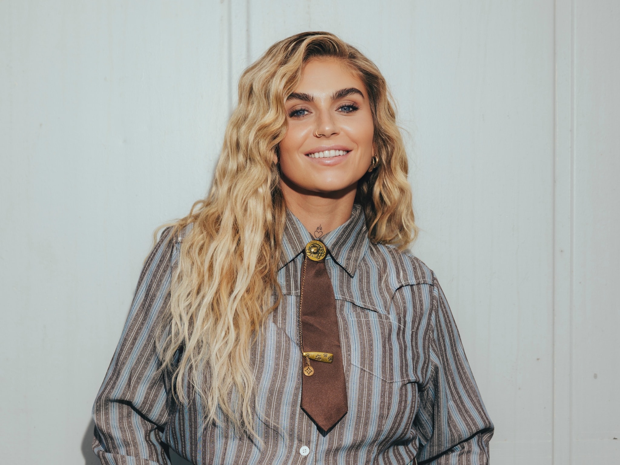 Roxeanne Hazes straalt na borstverkleining: 'Heel blij dat ik het heb gedaan '