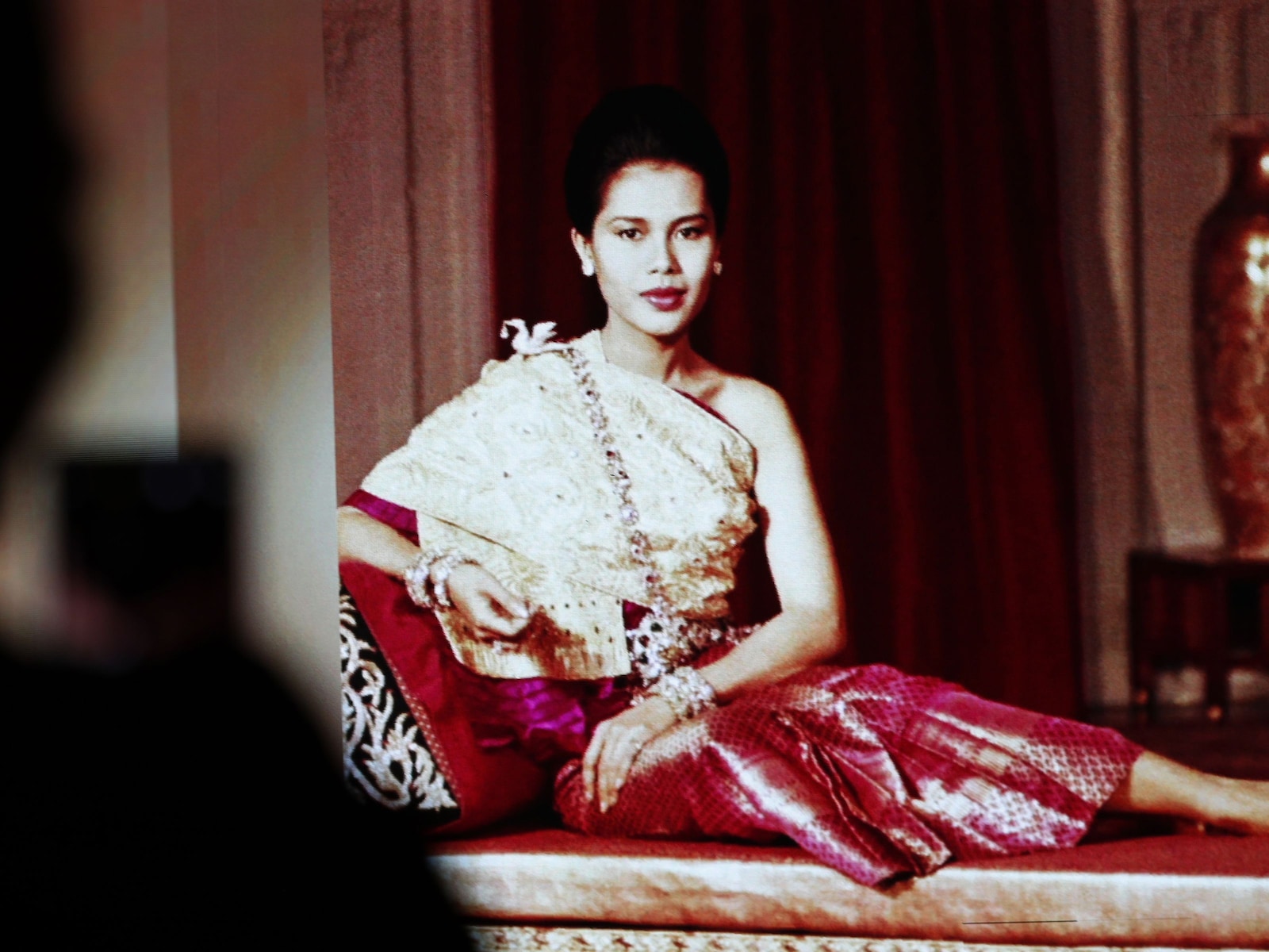 Thaise koningin Sirikit krijgt 14 maanden na haar dood een vijfdaagse uitvaart