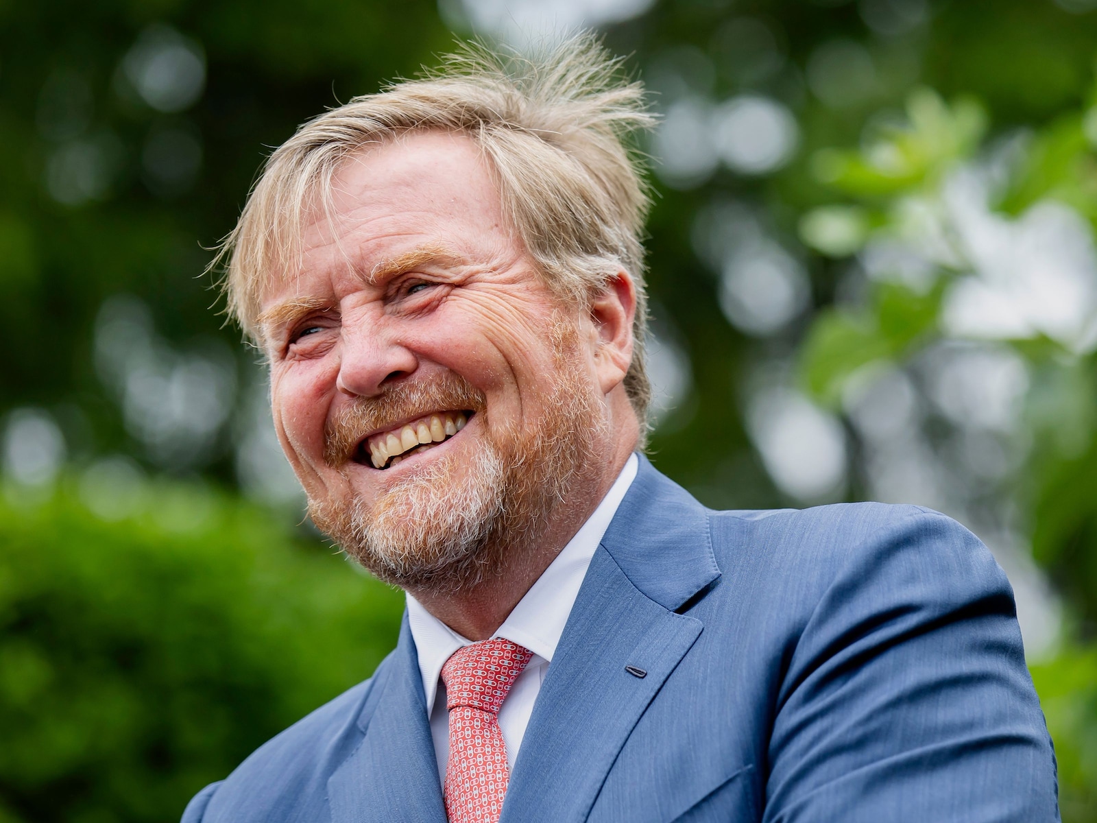 Koning Willem-Alexander at een hapje in Oostvoorne en vrijwel niemand had het door