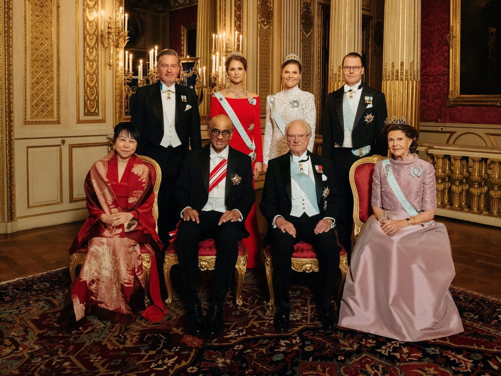 Het lijkt couture, het is confectie: kroonprinses Victoria draagt H&M naar het staatsbanket