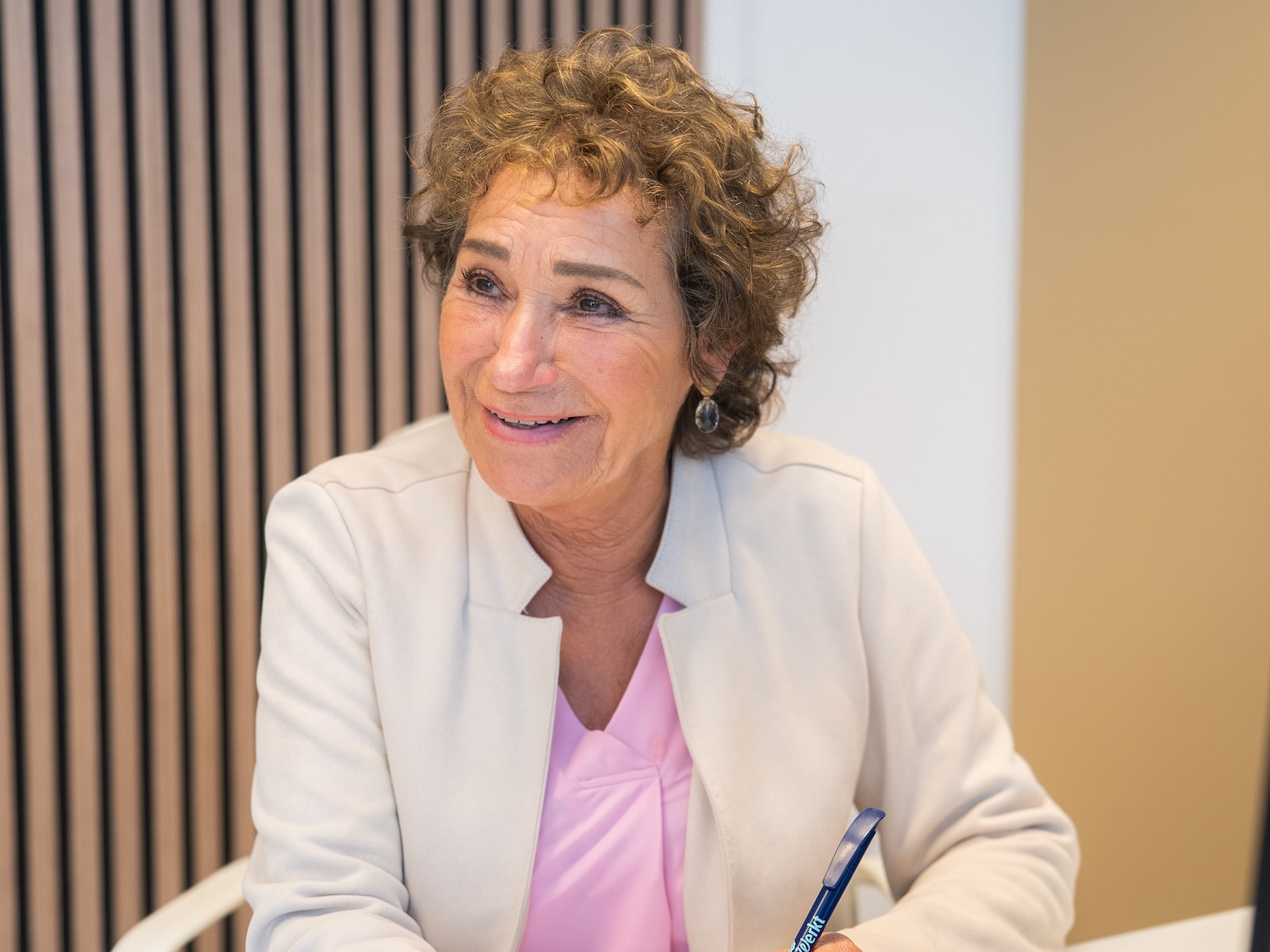 Brigitte (71) ging na haar pensioen weer werken
